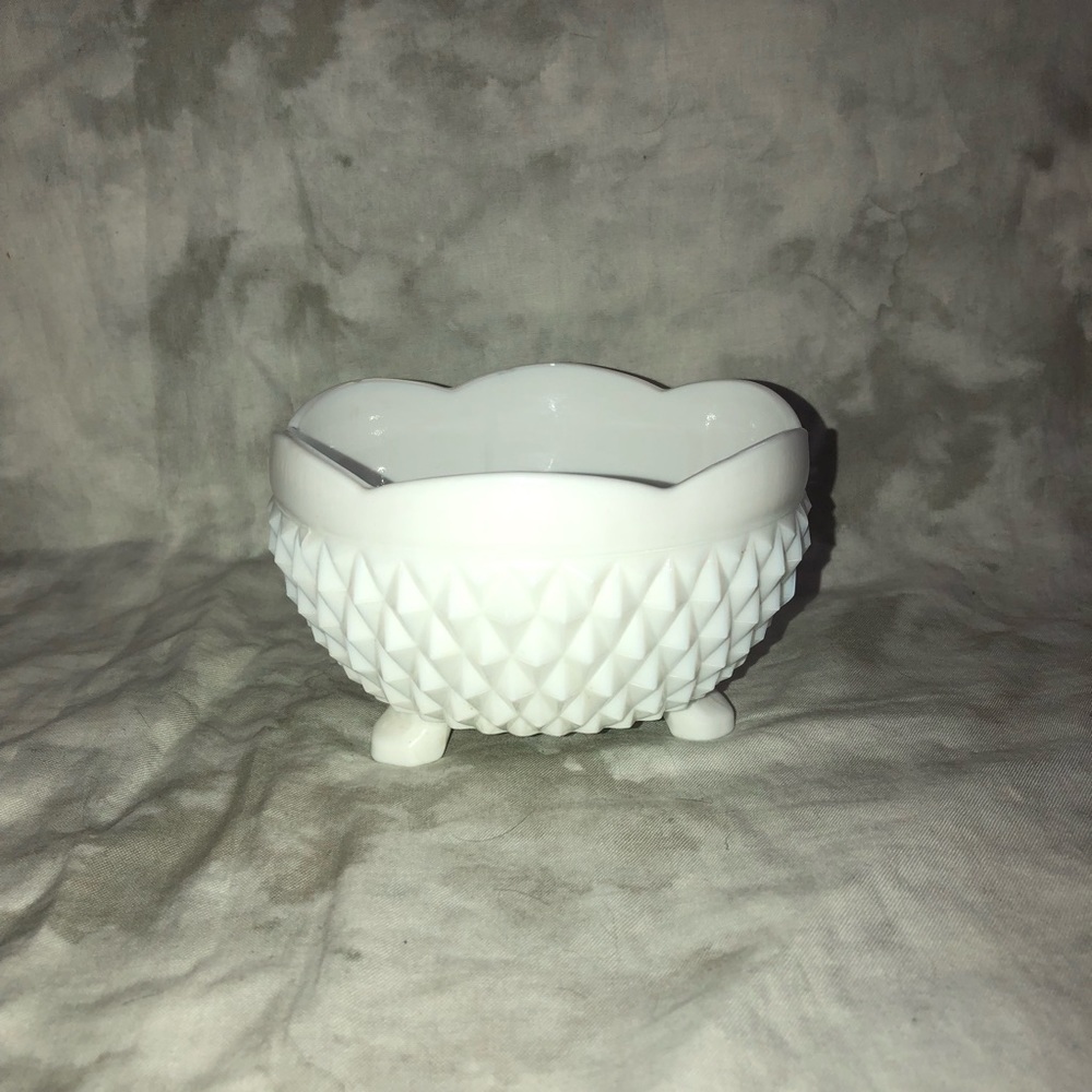 Studded Tulip Top Footed Dish